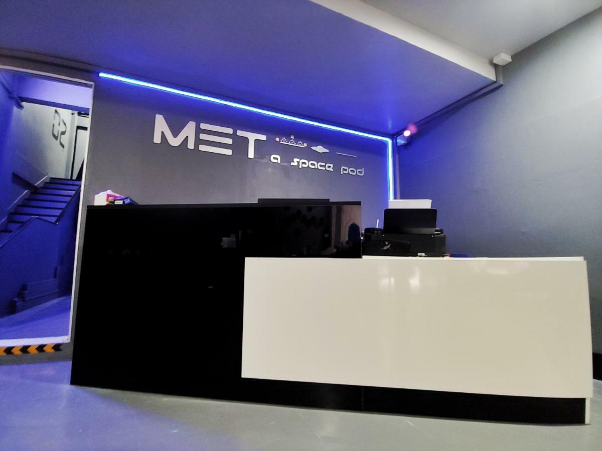 Met A Space Pod @ Asoke Bangkok Extérieur photo